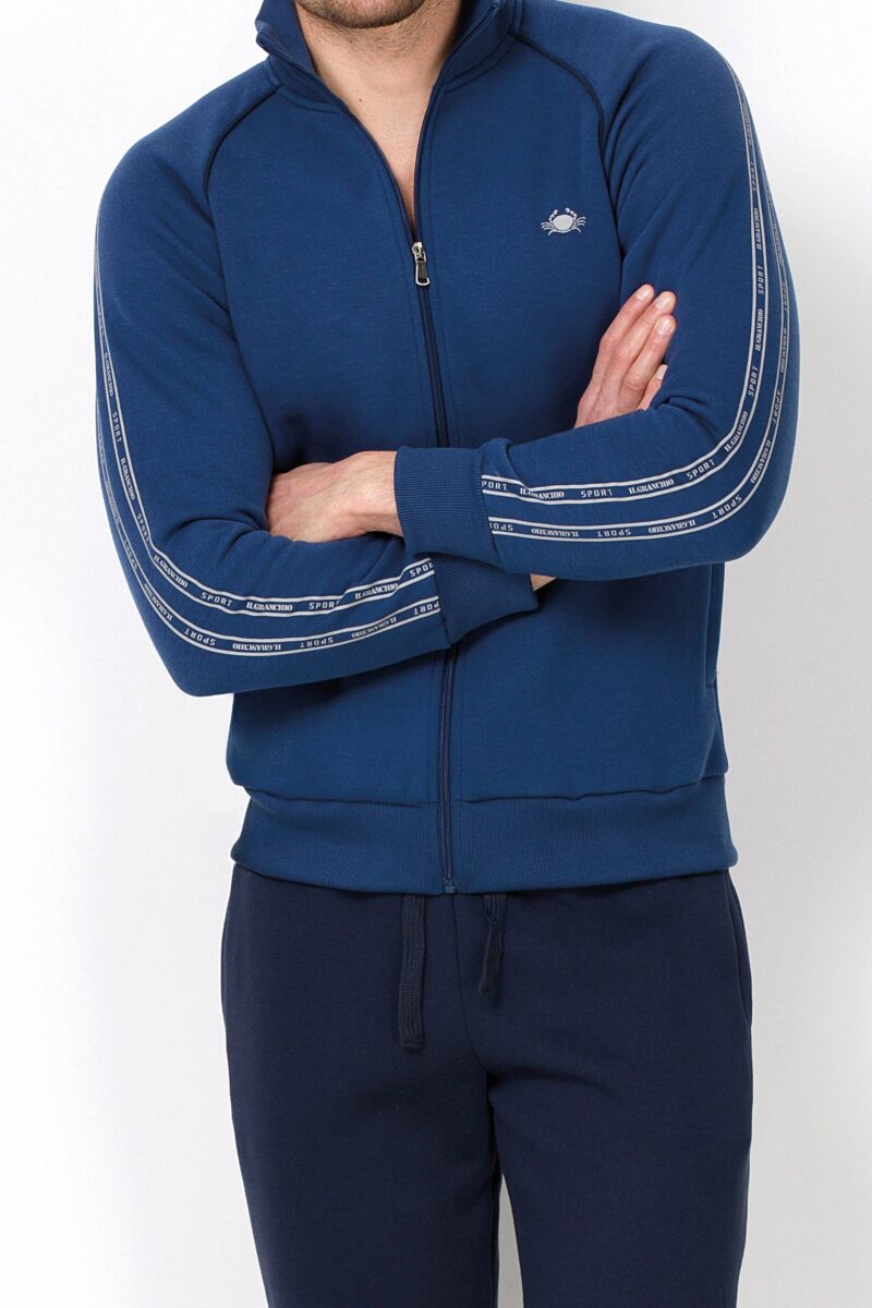 GA-2004_6L4A1721_2_1